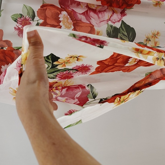 Umgee Floral Sheer Duster Size Medium Large Pink Red Raw Hem - Picture 4 of 8